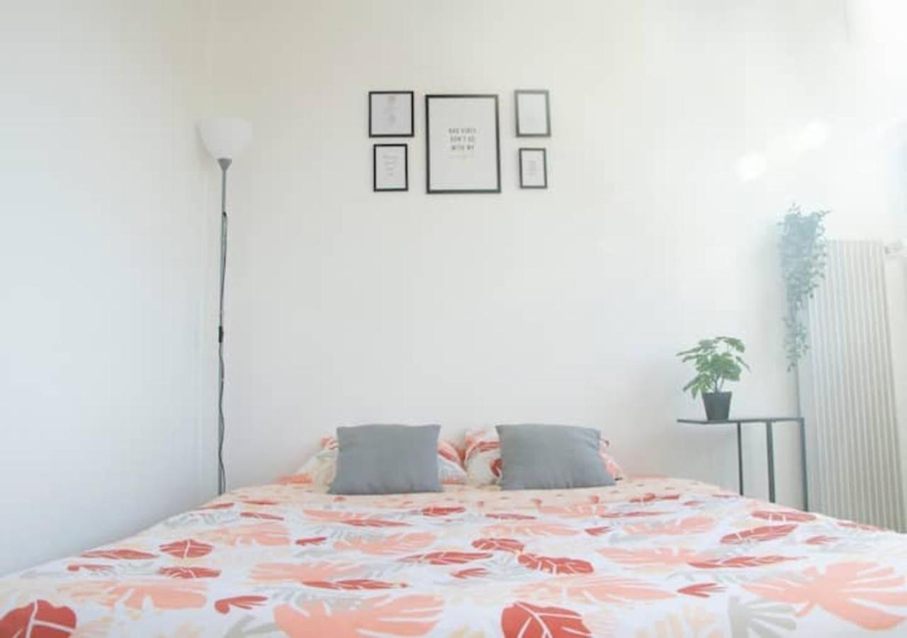 Apartment Super Proche De Paris Porte De Versailles !
